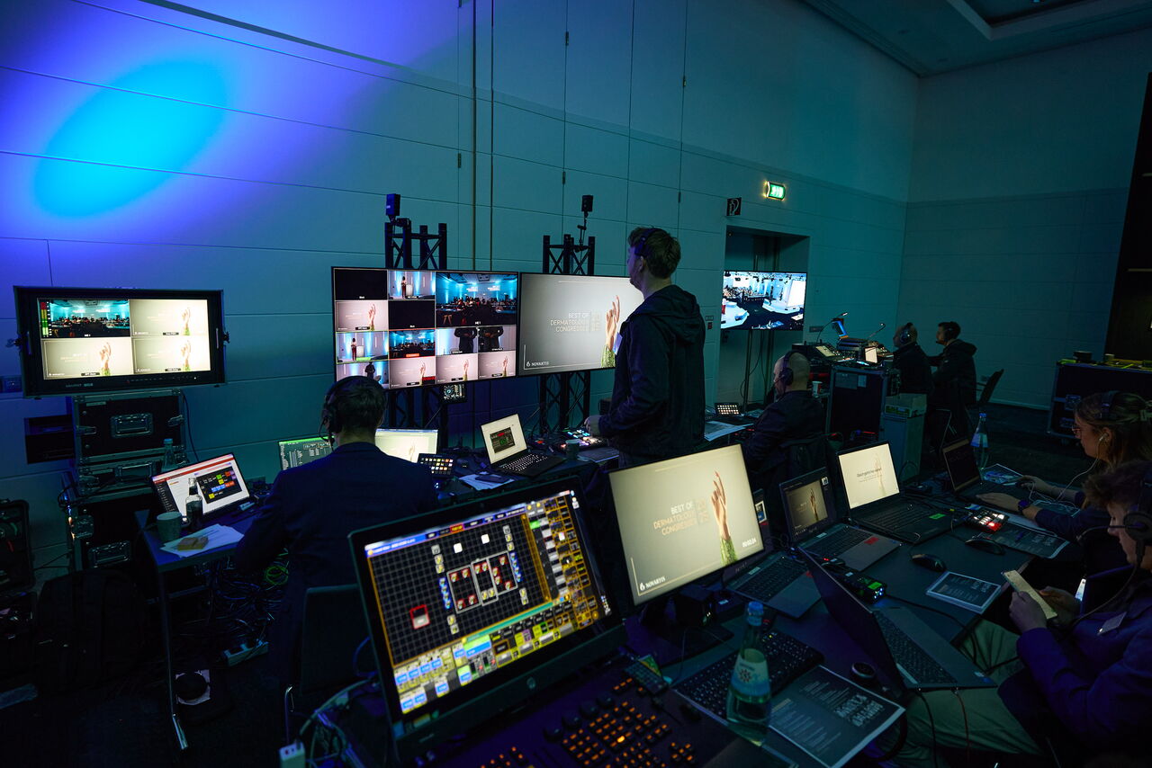 Hybrid meetings in broadcast quality
